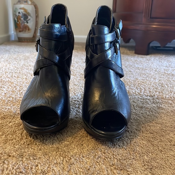 Also Racette heels - Picture 2 of 8